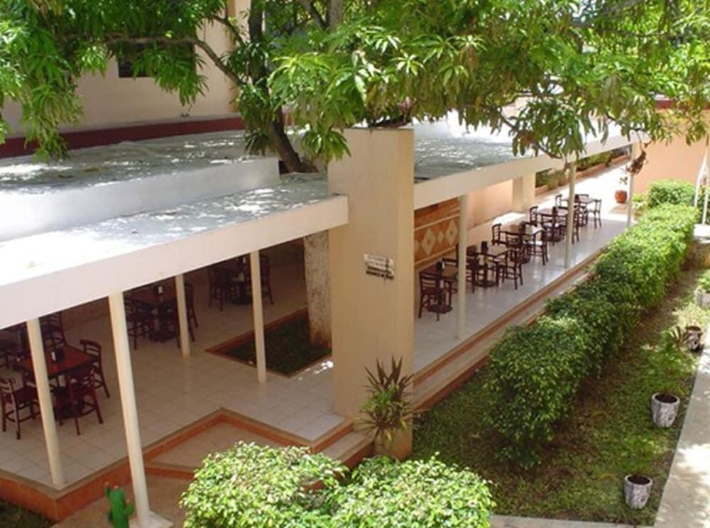Hotel Plaza Yucatan Ticul Εξωτερικό φωτογραφία